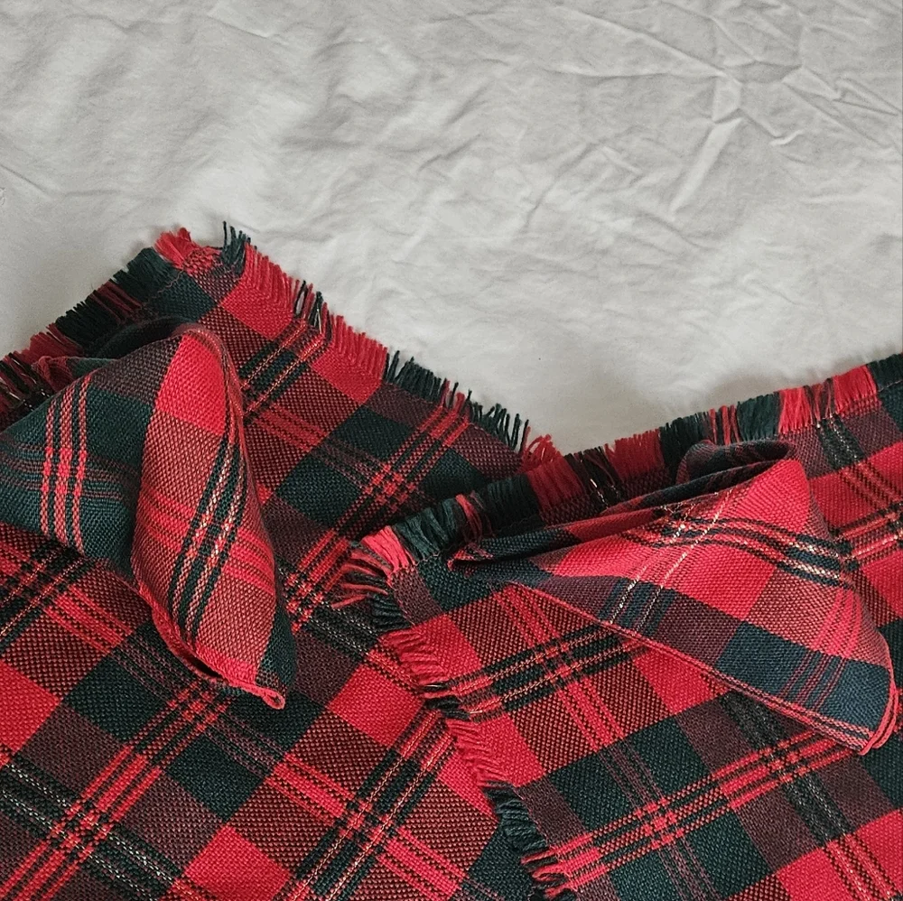Red Tartan Plaid Gold Thread Placemats & Napkins x 2
